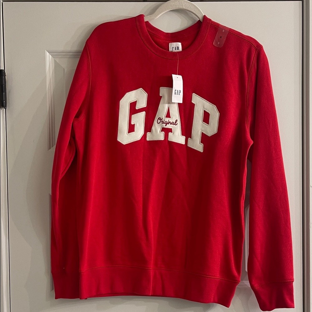 GAP Women’s Bold Red Crewneck Sweater